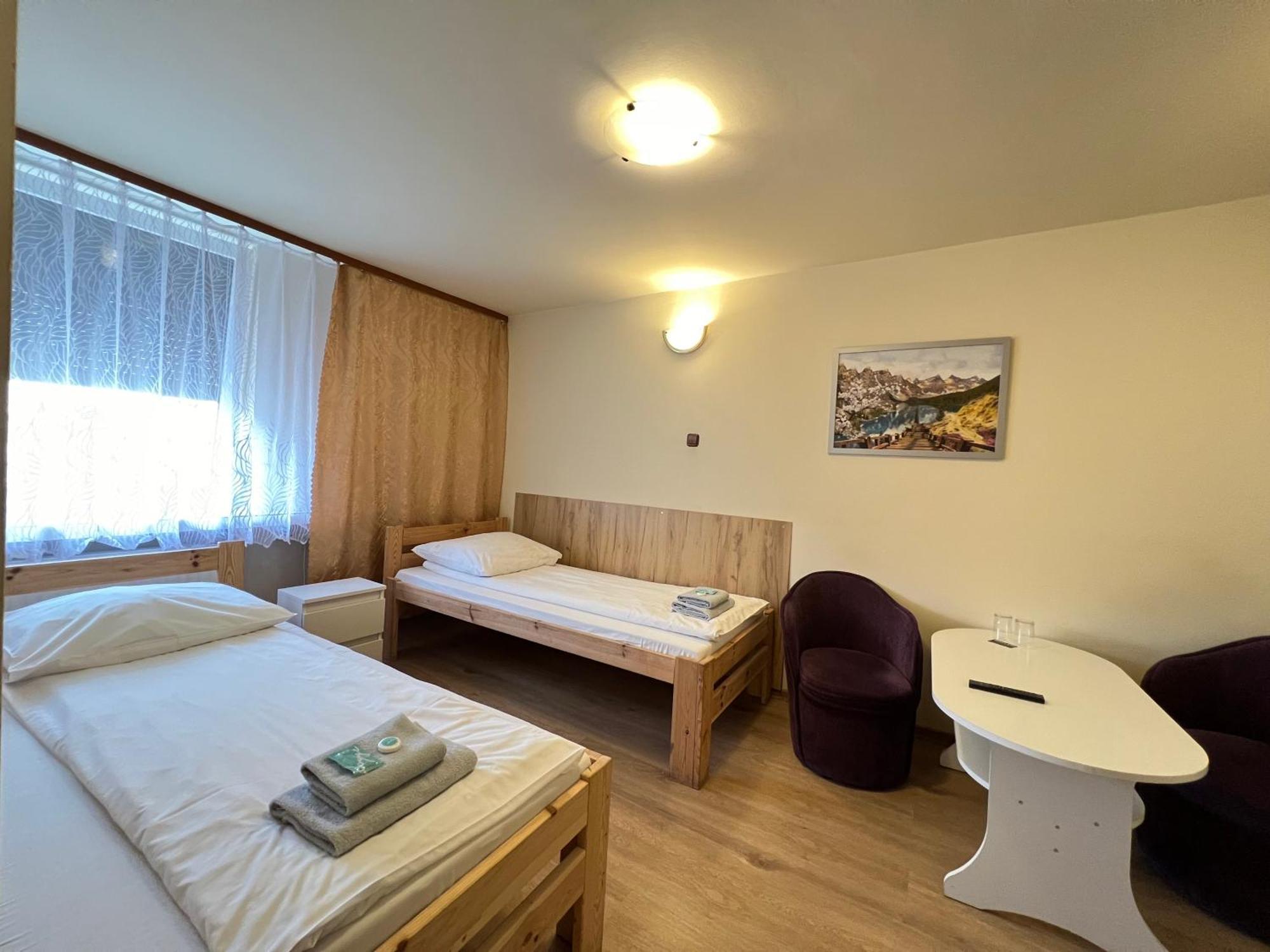 Etna - Hostel -Noclegi رشيشوف المظهر الخارجي الصورة