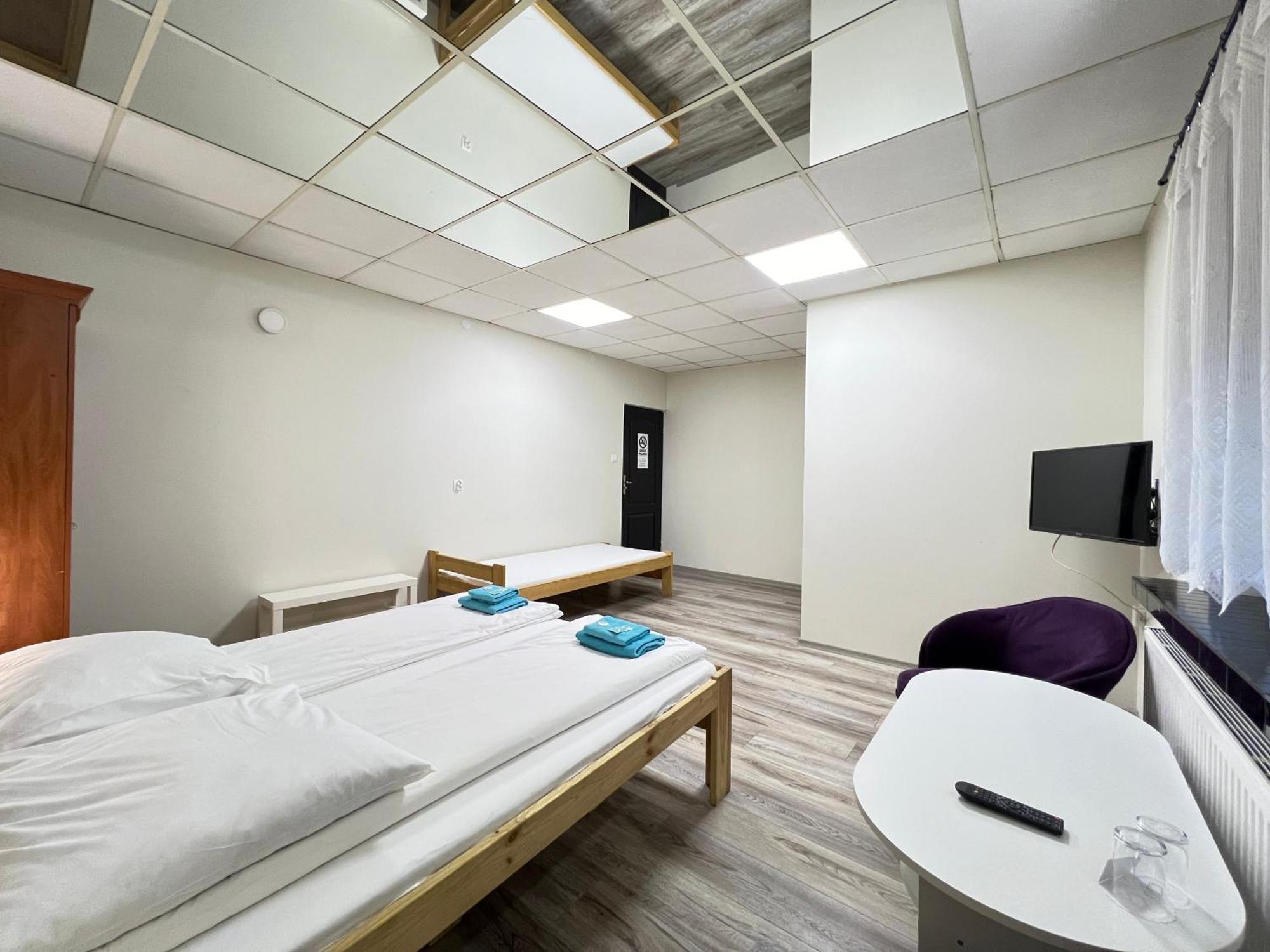 Etna - Hostel -Noclegi رشيشوف المظهر الخارجي الصورة