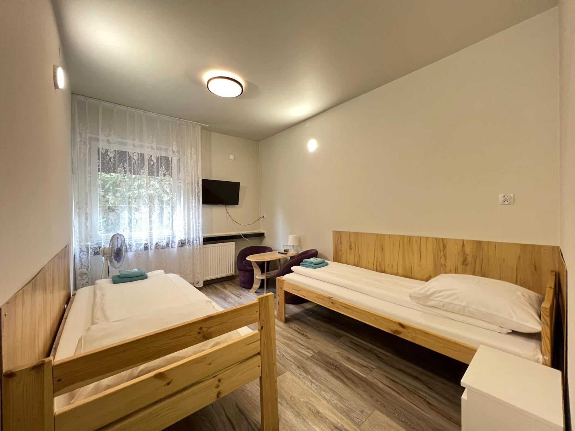 Etna - Hostel -Noclegi رشيشوف المظهر الخارجي الصورة