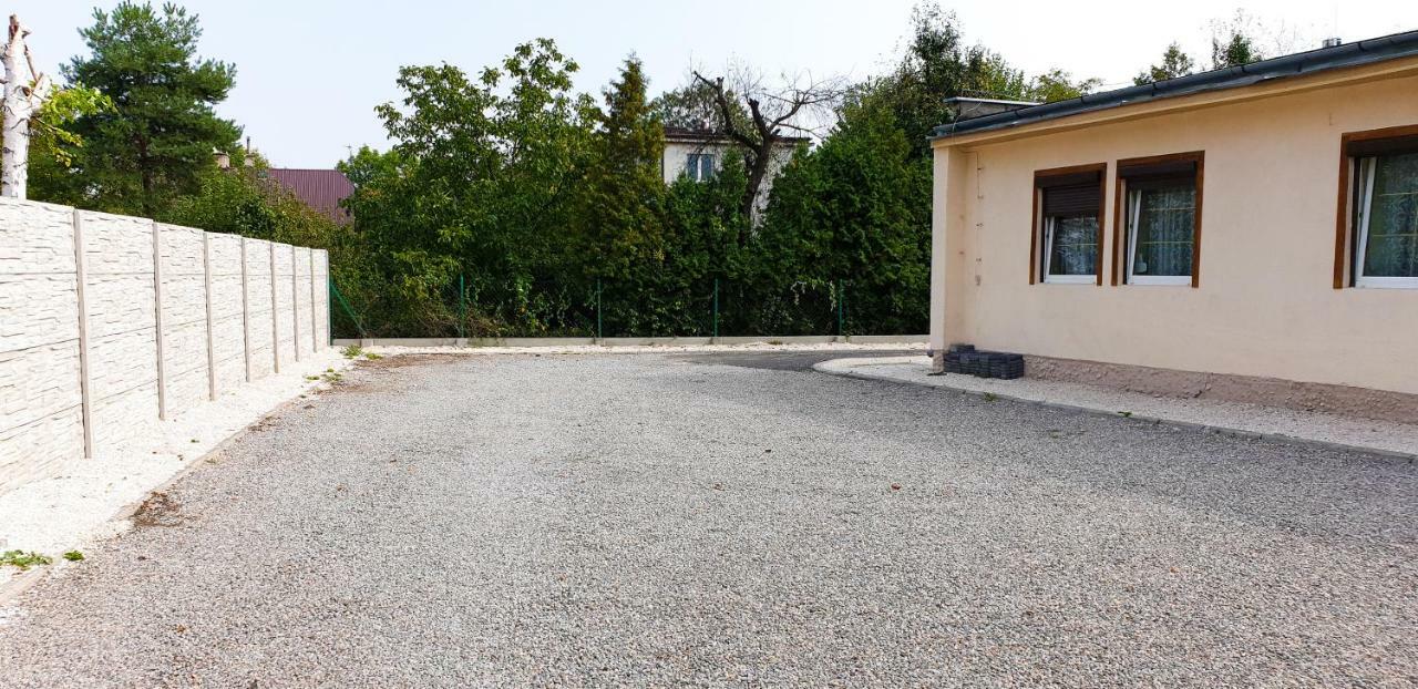 Etna - Hostel -Noclegi رشيشوف المظهر الخارجي الصورة