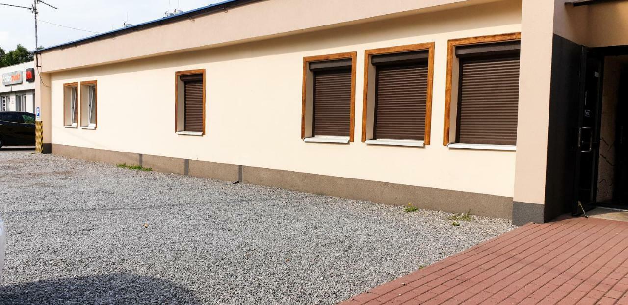Etna - Hostel -Noclegi رشيشوف المظهر الخارجي الصورة